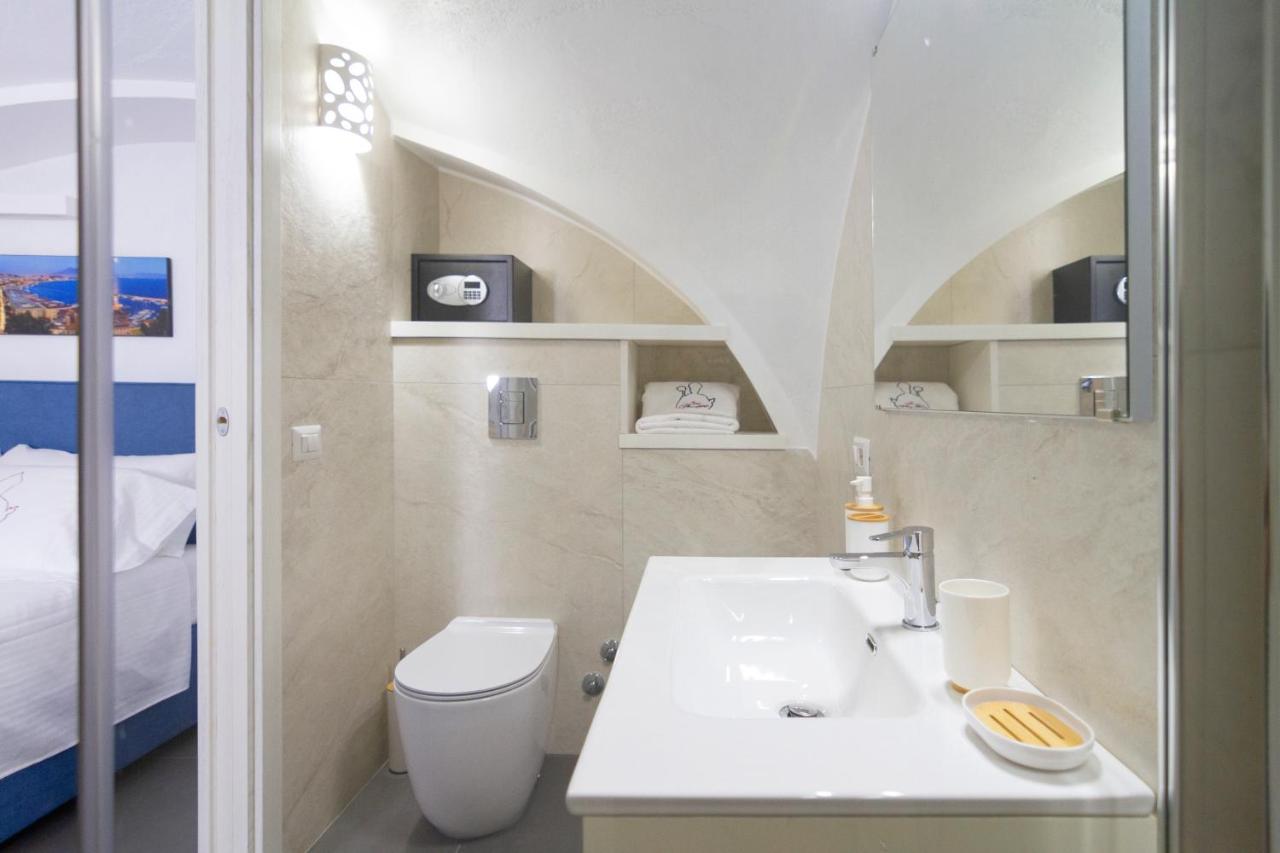 San Gennaro Short Lets 2,0 Apartment Naples Exterior photo